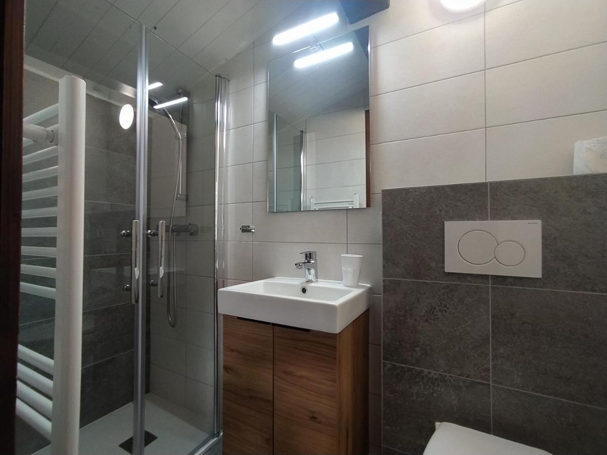 Chalet Appart'Hotel L'Eau Vive Saint-Nicolas-la-Chapelle  Buitenkant foto
